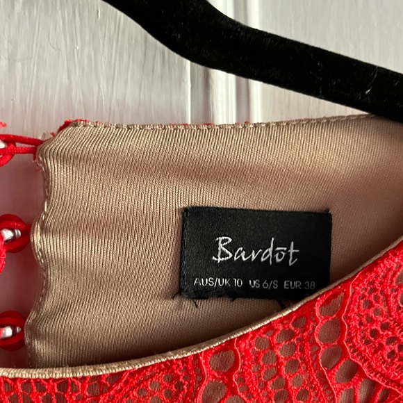 Bardot Rini Lace Dress - Picture 10 of 11